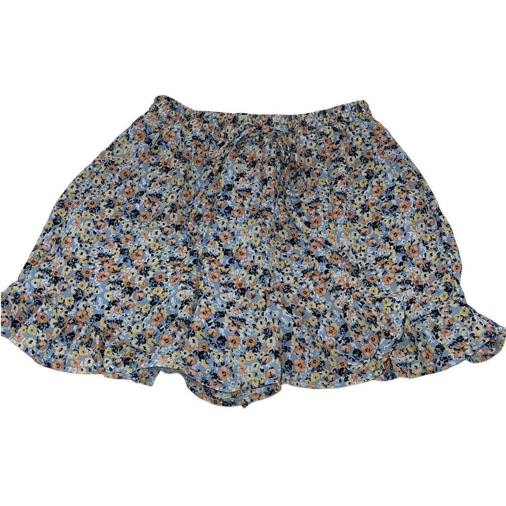 Sienna Sky Floral Lightweight Pull On Shorts -‎ Size Small